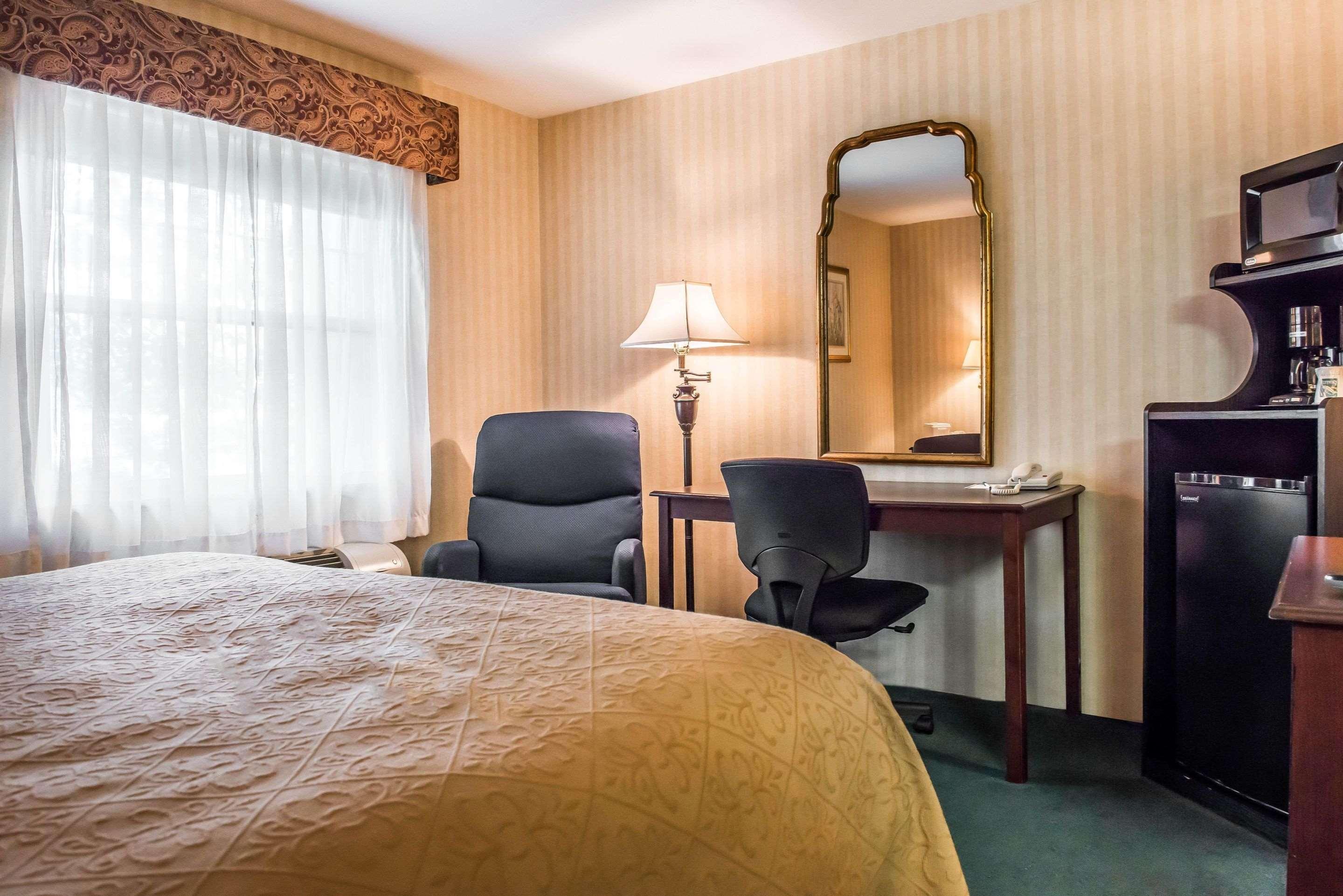 Quality Inn Pittsburgh Airport Oakdale Ngoại thất bức ảnh