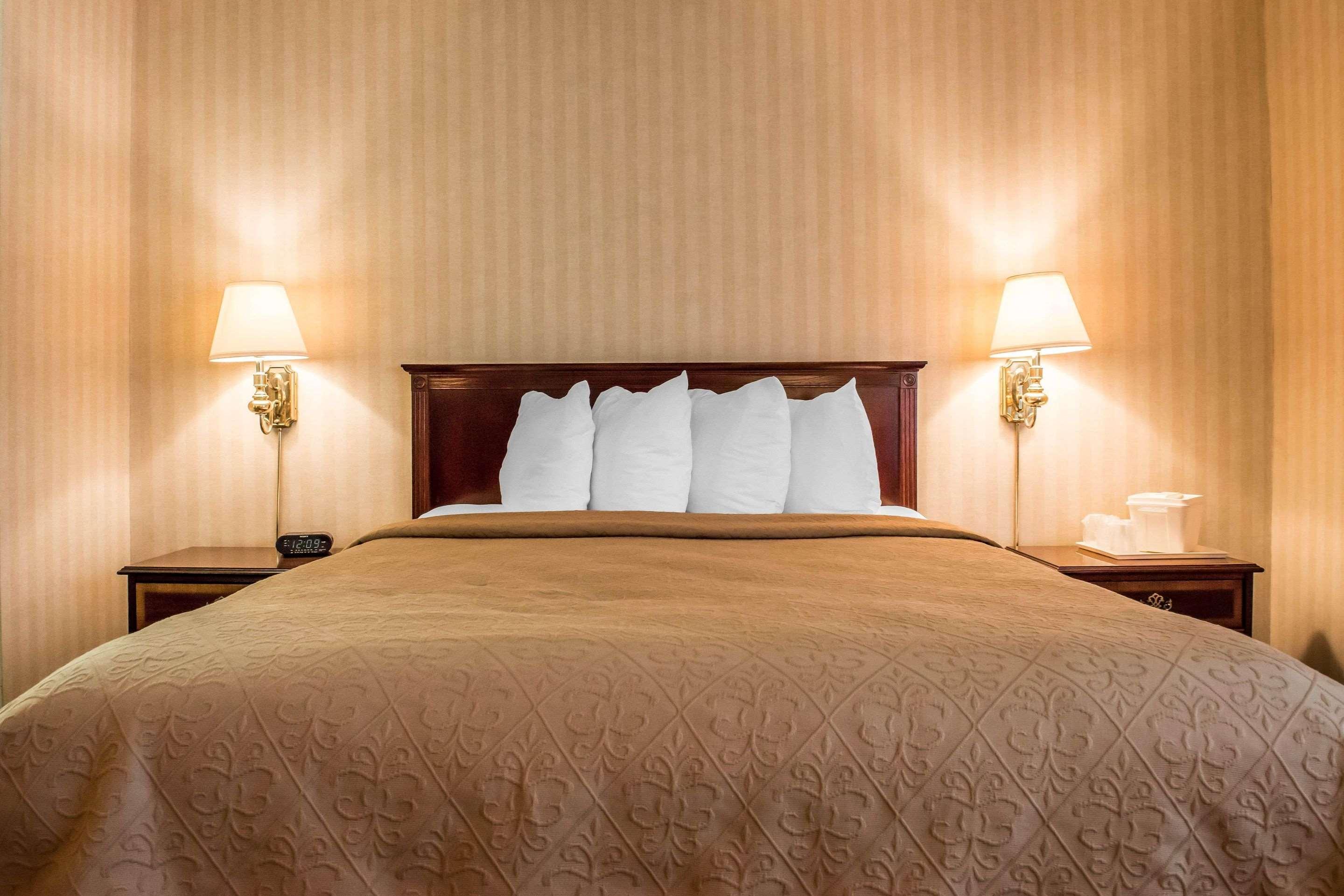 Quality Inn Pittsburgh Airport Oakdale Ngoại thất bức ảnh