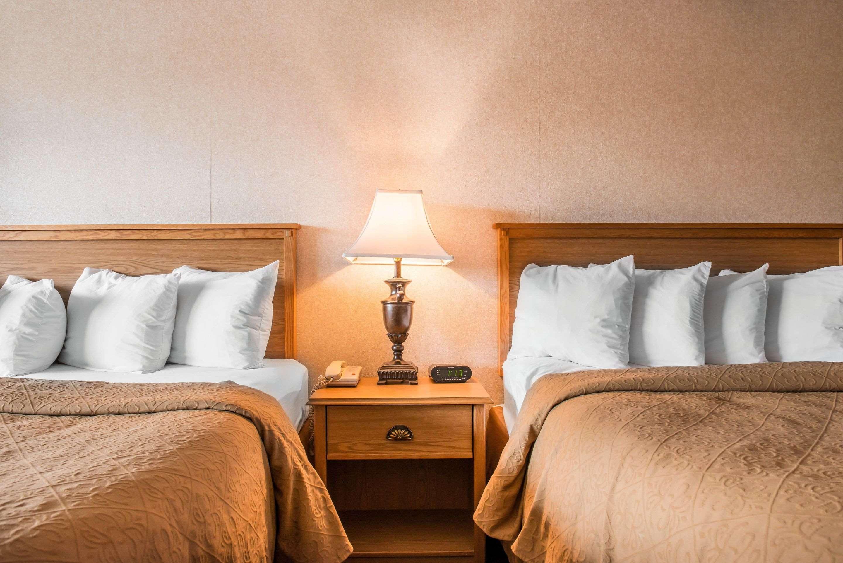 Quality Inn Pittsburgh Airport Oakdale Ngoại thất bức ảnh
