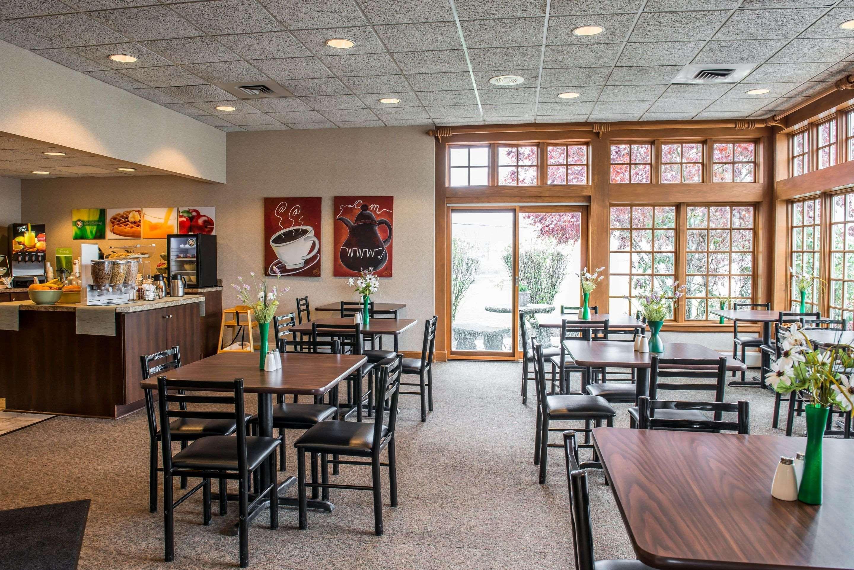 Quality Inn Pittsburgh Airport Oakdale Ngoại thất bức ảnh