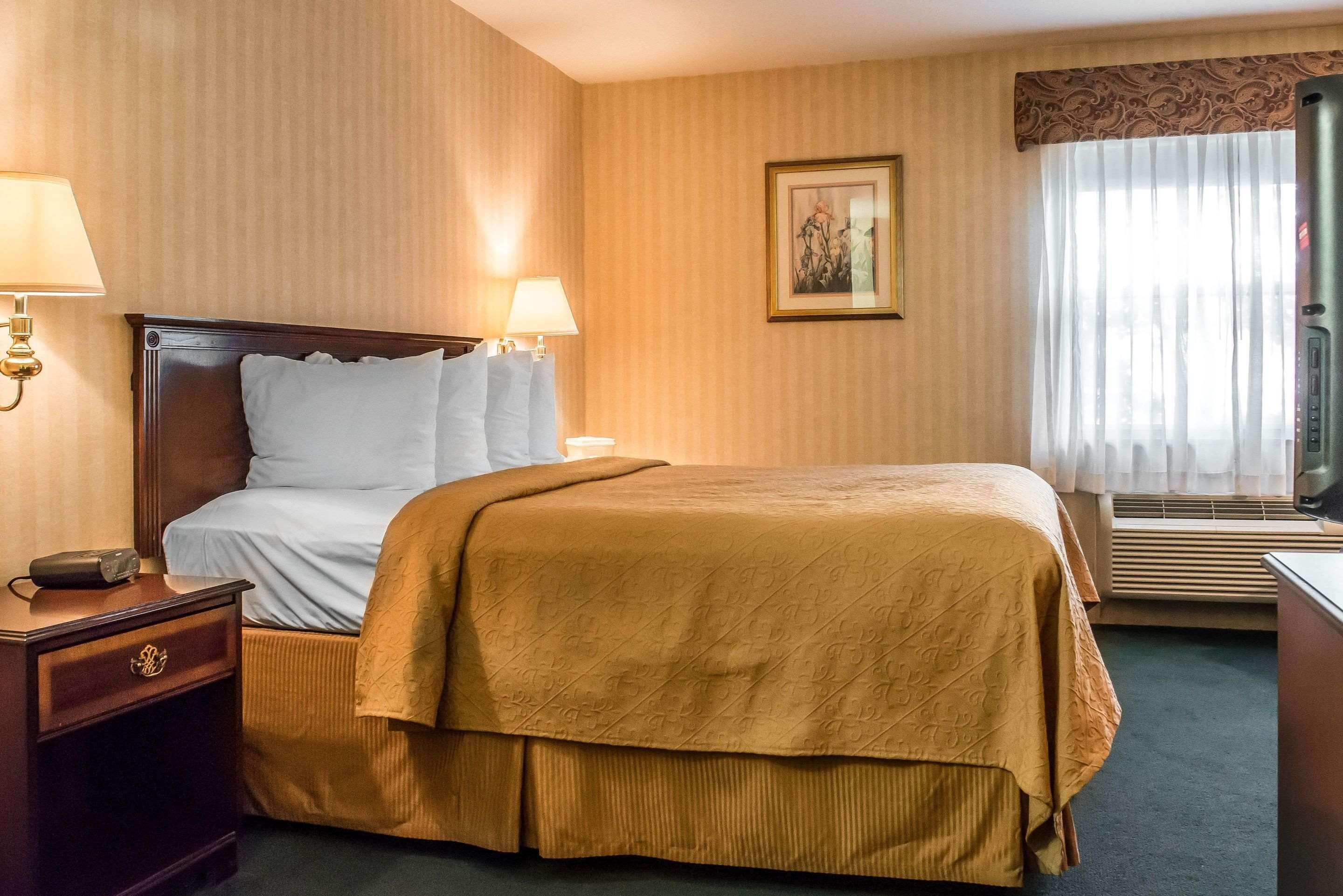 Quality Inn Pittsburgh Airport Oakdale Ngoại thất bức ảnh